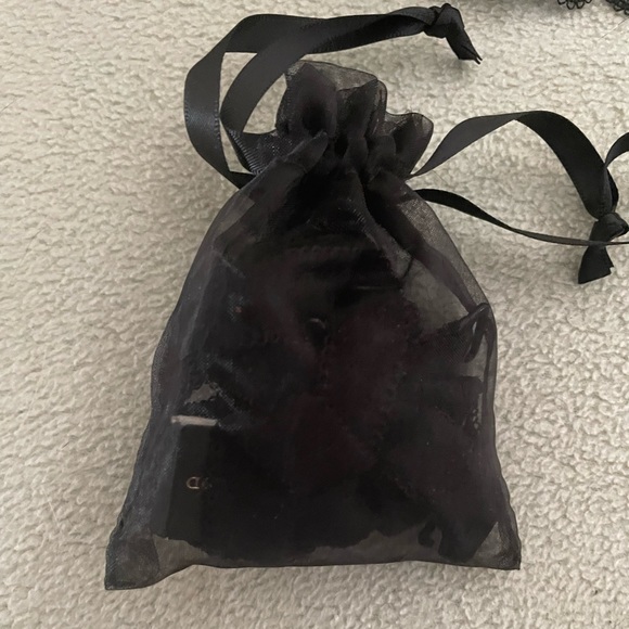 NWOT black lace multi way Victoria’s Secret bra 32DD - Picture 4 of 5